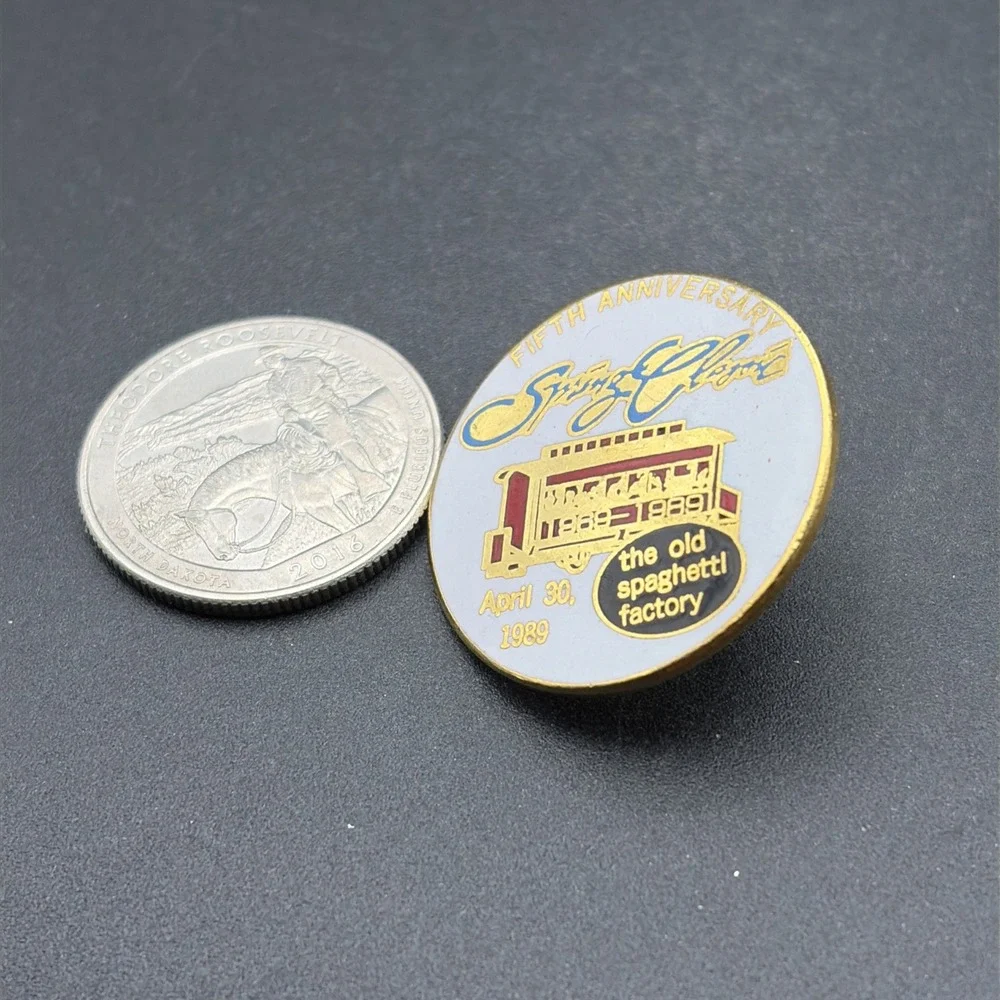 Fifth Anniversary Spring Classic 1989 The Old Spaghetti Warehouse Lapel Hat Pin